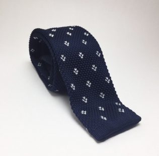 Gravata DMR Crochê Azul Marinho Flor