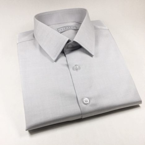 Camisa sob medida feminina mini diagonal cinza claro algodão fio 80 - Foto 2