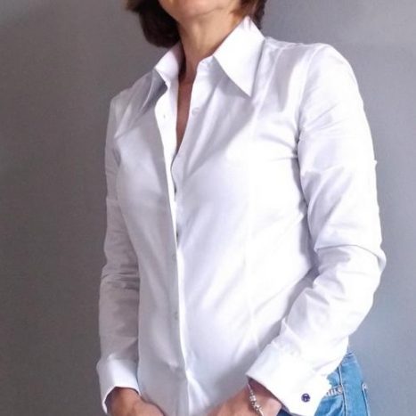 Camisa Sob Medida feminina branca básica 100% algodão - Foto 2