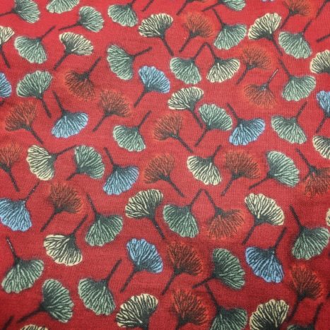 Camisa sob medida Feminina em algodão floral em fundo vermelho - Foto 2