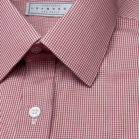 Camisa sob medida branca com micro xadrez vermelho - Foto 2