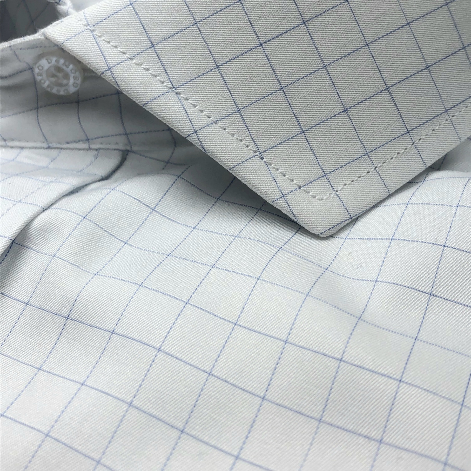 Camisa Sob Medida Algodão 120 Fio Egípcio Branca Com Quadrados Azuis - Foto 2