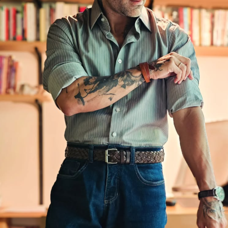DMR Alfaiataria há 15 anos traduzindo o seu estilo, com elegância e autencidade. totalmente sob medida. bespoke Casual